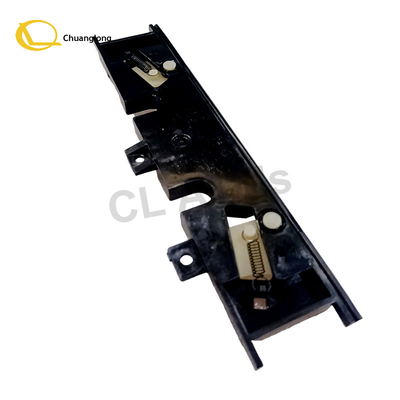 445-0582423 4450582423 ATM 部品 NCR S1 プラスティックカセット トラック ドア プッシャー アッシー NCR カセットプッシャー